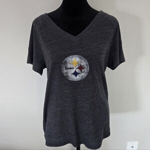 Reebok Women's Steelers Gray V-Neck Tee 🖤💛